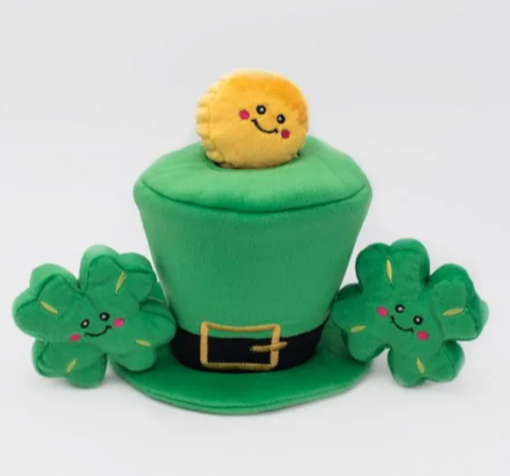 ZIPPY PAWS ST. PATRICK'S BURROW DOG TOY - LEPRECHAUN HAT