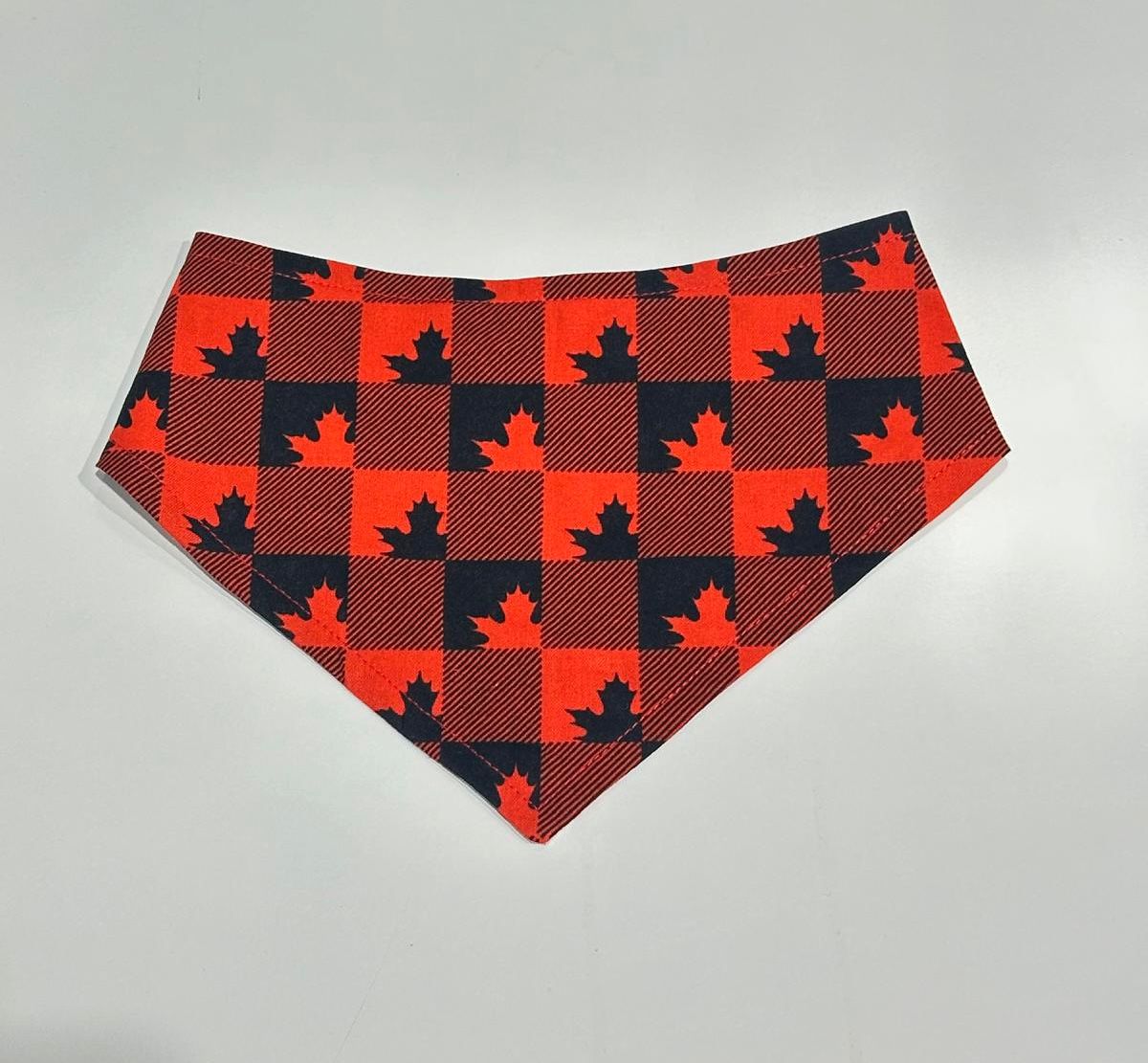 BANDANAS : REVERSIBLE - CANADA DAY COLLECTION