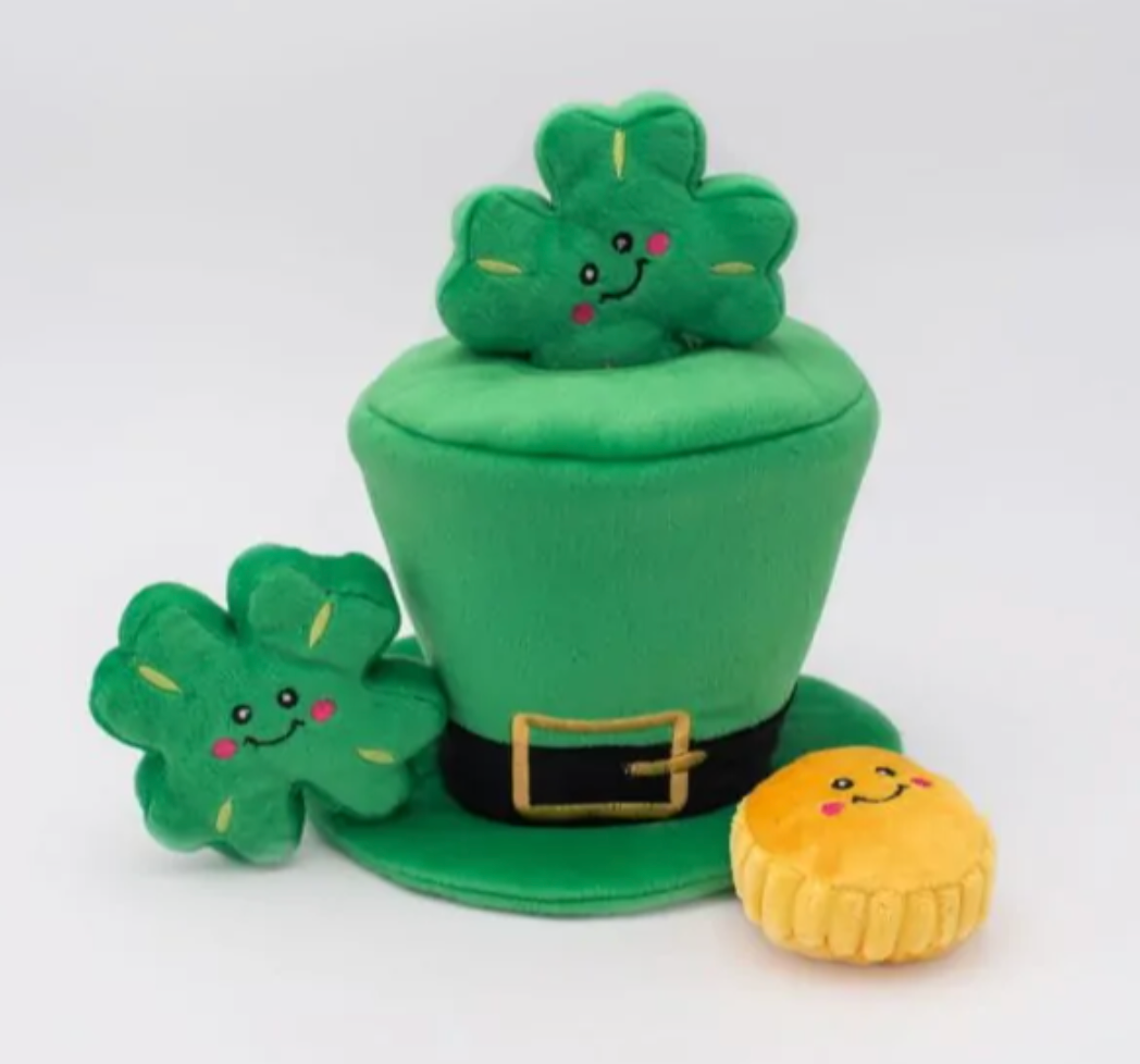 ZIPPY PAWS ST. PATRICK'S BURROW DOG TOY - LEPRECHAUN HAT