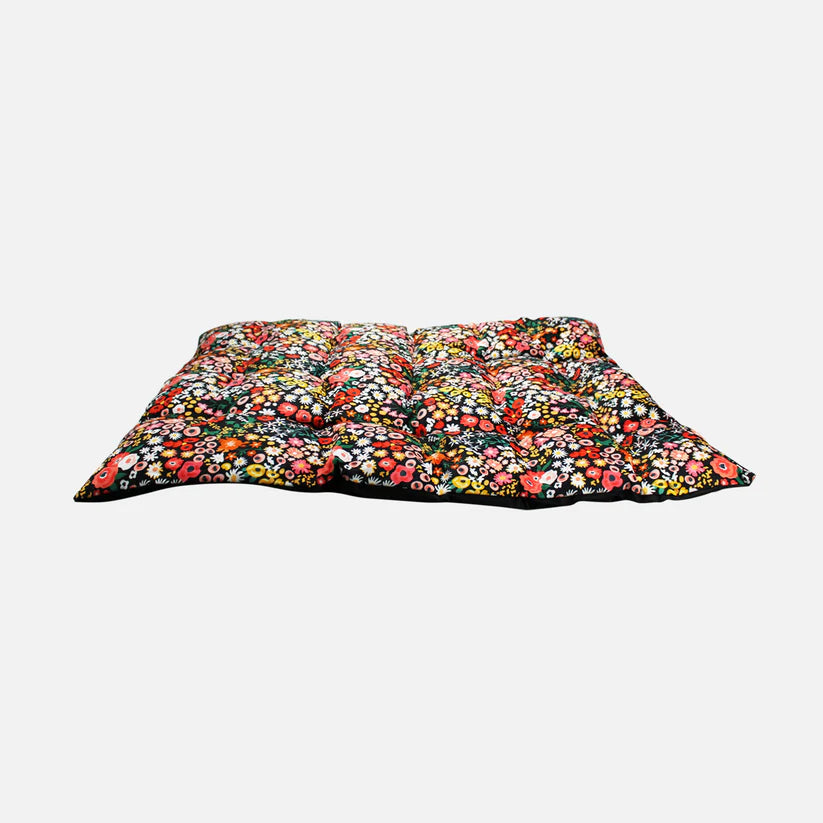 BE ONE BREED: INDOOR / OUTDOOR NATURE BED - WILDFLOWERS